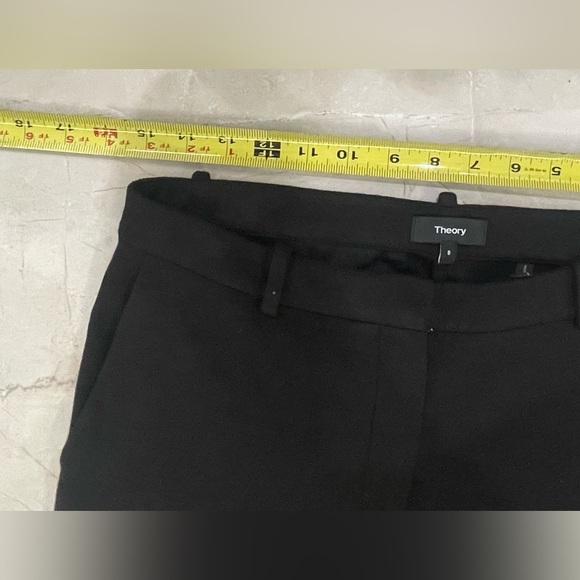 Theory Woman’s Pants Size 8 Black Comfort Stretch Slim In Tech Knit Elastic Pant - Picture 2 of 7